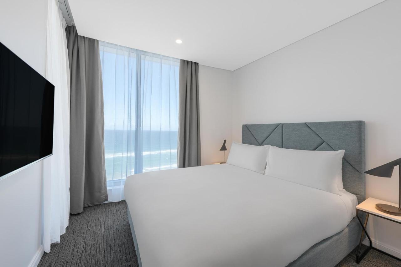 Meriton Suites Surfers Paradise Gold Coast Eksteriør billede A room at the hotel